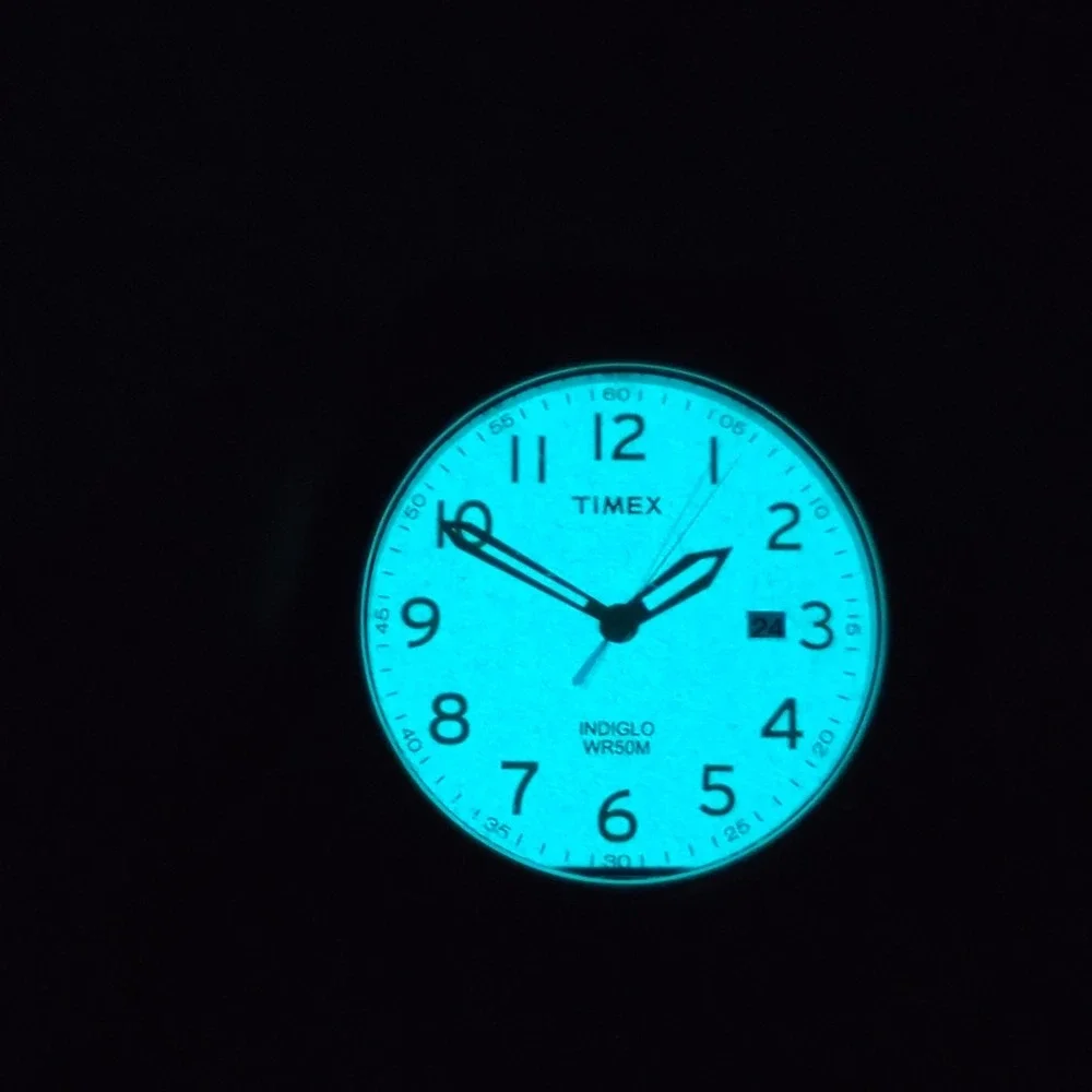 Vintage‎ 2001 Timex Indiglo Date 39mm Mens Quartz Watch Black New Leather Strap